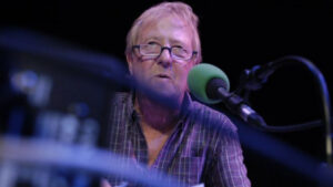 कोरोना संक्रमणले बेलायती कमेडियनको मृत्यु