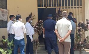 मजदुरमा कोरोना भेटिएपछि जगदम्बा उद्योग सिल मजदुरमा कोरोना भेटिएपछि जगदम्बा उद्योग सिल