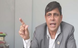 प्रचण्डका घरबेटीले मल नल्याउँदा किसानको विश्वास गुमाउँदैछन् मन्त्री घनश्याम भुसाल