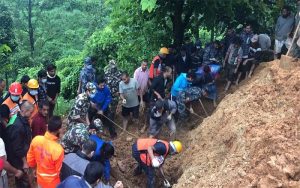 स्याङजाको पहिरोमा परि एकै परिवारका ९ जनाको मृत्यु