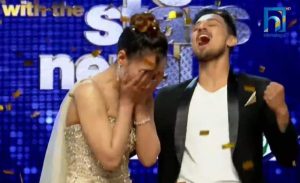 डान्सिङ्ग विथ द स्टार्सको उपाधि सुमी मोक्तान र बिजु पार्कीलाई