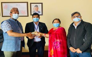 अभिनेत्री भुसालद्धारा कलाकार कल्याणकारी कोषलाई सहयोग