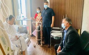 झलनाथले ईश्वरलाई भने, ‘तपाईंले पार्टी मिलाउनुस् कमरेड !’